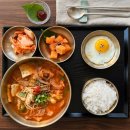묵은지생삼겹살 - 용인시 수지구 | 묵은지생삼겹살