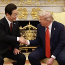 Trump raises prospect of meeting Kim Jong-un 트럼프, APEC 정상회의에서 김정은을 만날 가능성 이미지