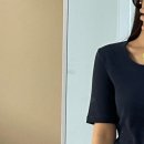 시에 Sie 기본 티셔츠: 아벨 보트넥 티셔츠 & 라운드 티셔츠 비교, 키작녀 착샷