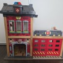 fire station house 팔아요 이미지