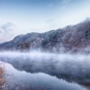 강변에서 이미지