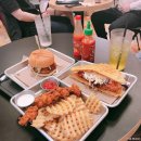 [잠실 롯데월드몰 맛집] 브럭시(BRUXIE)에서 치킨 &amp; 와플 샌드위치 솔직후기