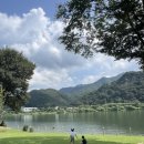 어느 작가의 방 이미지