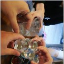 전복파는 청년 이미지