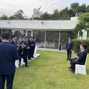 ‘초고속’ 지도부 초청만찬…대통령 양옆에 앉은 의원은? 이미지