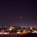 이스라엘의 드론 부대가 시리아의 공군 기지를 무자비하게 처벌하였습니다 이미지