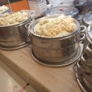 민송베른시티아파트 | 충무동 새벽시장 포차 술집 만두우본점 청년만두에서 맛있는 군만두와 김치만두 혼술