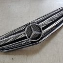 벤츠 C클라스 W204 전기형 63AMG 라디에이터그릴 Mercedes W204 C63AMG 2008-2011 Radiator Grille A 204 880 10 83 A 219 885 00 78 이미지