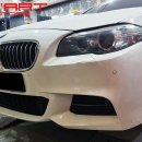 F10 M550i 프론트 바디킷 교체작업 (F10 520d LCI) 이미지