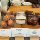 파운 | 파주 운정 카페 추천 | 휘낭시에 맛집 파운커피 장단콩크림라떼 후기