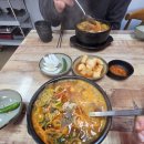 칠전서길 | 해장 제대로 되는 집 발견… 춘천 칠전돼지내장국밥