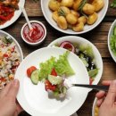 “혈당은 높지만 뷔페는 가고 싶어”… 당뇨 환자 뷔페 이용 가이드 이미지