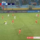 [비엣텔 vs 서울] 최준 버텨주고 추가골 노려본 후이즈 ㄷㄷㄷ.gif 이미지