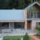 숲속빨간벽돌집 이미지