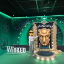 11500-19-26-07 | 2025 위키드 뮤지컬_07/26(19시): 후기 그리고 VIP석 1층 21열 25번 시야