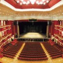 유니버설 아트센터 이미지