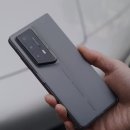 포르쉐 폴더블 스마트폰 아너 매직 V2 RSR 디자인에 비해 성능은? 스티치 가죽 케이스는 내구성 의문