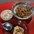 홍구 | 수유 홍구포차: 야외에서 즐기는 꼼장어+소주, 영화 포스터 가득한 노포 맛집