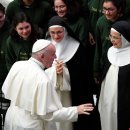 20/02/19 Pope Francis reflects on the value of being meek - Continuing his talks on the Eight Beatitudes, the pontiff declares that meekness can conq 이미지