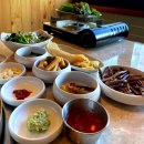 고기 굽는 남자 이미지