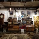 필(feel)  노래연습장 | 20만 장의 LP 판이 있는 광안리 술집/ feel Record on 필 레코드 온