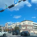 운동화이야기 | 주말 파주 신세계아울렛 방문 후기(부제: 커플운동화 사러 갔다가 게스패딩 사온 이야기)