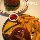 데일리PC방 | 을지로입구 맛집 수제버거 분위기 좋은 데일리픽스