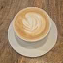 성요셉병원 옆 전광판 | 아니 여행 갔는데 전쟁이 와 터지노[23살 여자 혼자 스페인 10박 13일 ] - 2탄/바르셀로나