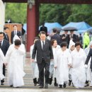 오월에윤 이미지