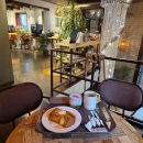 유럽카페 | [공지] 강남역 루프탑 대형카페 프라텔리 ☕ 디저트 맛집 유럽 감성 카페 후기