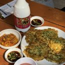 느티나무식당 | [전북/부안] 내변산, 내소사 구경 후에 바지락전에 오디막걸리 | 느티나무식당