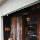 고민가 | 도쿄 쿠라마에 카페｜고민가 카레/비건 도넛 맛집, 하모레비[葉もれ日]