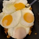 어때 sunny side up 이미지