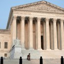 ‘출생 시민권 폐지’ 연방대법서 가린다 이미지