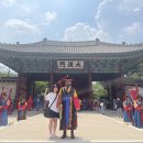 【서울 대한문 大漢門】 「셩이 수문장 교대식 비장과 함께 포즈를 취하다」 이미지