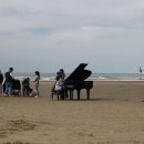 [남도마실] "해변에서 피아노 연주해 볼까?"…신안 자은도 포토존 인기 이미지