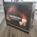 네스프레소 캡슐 커피 머신 라티시마 원 새 제품 (미개봉) 싸게 팝니다. 이미지