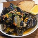 미사강변북로 | [하남/미사] 호주 감성! '와틀앤비' 당근스프+홍합스튜 솔직후기