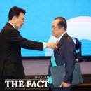 금탑사진관 더팩트