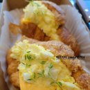 투고그린(togogreen) | 든든한 아점, 투고그린에서 즐긴 치킨 샐러드와 에그 샌드위치