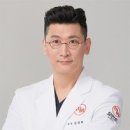 모먼트의원 깊은 M자탈모 헤어라인교정 비절개히든컷 3100모 2주후 후두부 채취부위 뒷모습 (남자/M자/김경복원장) 이미지