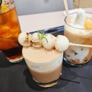 파주 대형카페 필무드(fillmood) 커피, 음료, 베이커리 후기 및 데이지꽃 5월 15일 기준 실시간 개화...