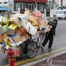 “돈을 쓸 수가 없어요”… 5년 만에 최악의 상황 속 서민들의 ‘눈물’ 이미지