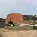 어린이 놀이터 공중화장실 이미지