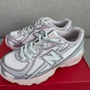 740 | 뉴발란스 키즈 740 후기｜Glossy Metallic Pack 핑크 착용 리뷰