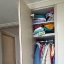 창원마린푸르지오1단지경로당 | 창원시 진해구 마린푸르지오 아파트 부러진 붙박이장 경첩 새 경첩으로 교체