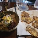 벗이있는집 | [경희대맛집] 아이랑 다녀온 회기 힙한 한식주점 ‘나은이네’ 솔직후기 (feat. 육전, 비빔막국수)