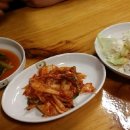 만두품은칼국수 이미지