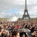 파리대첩 - '에펠탑 앞 광장' 싸이 공연 영상 이미지