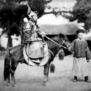 19세기 후반, 사진으로 남아있는 동북아 갑옷 착용샷들 이미지